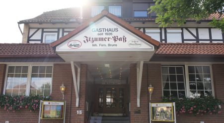 Itzumer Paß Gebäude von außen